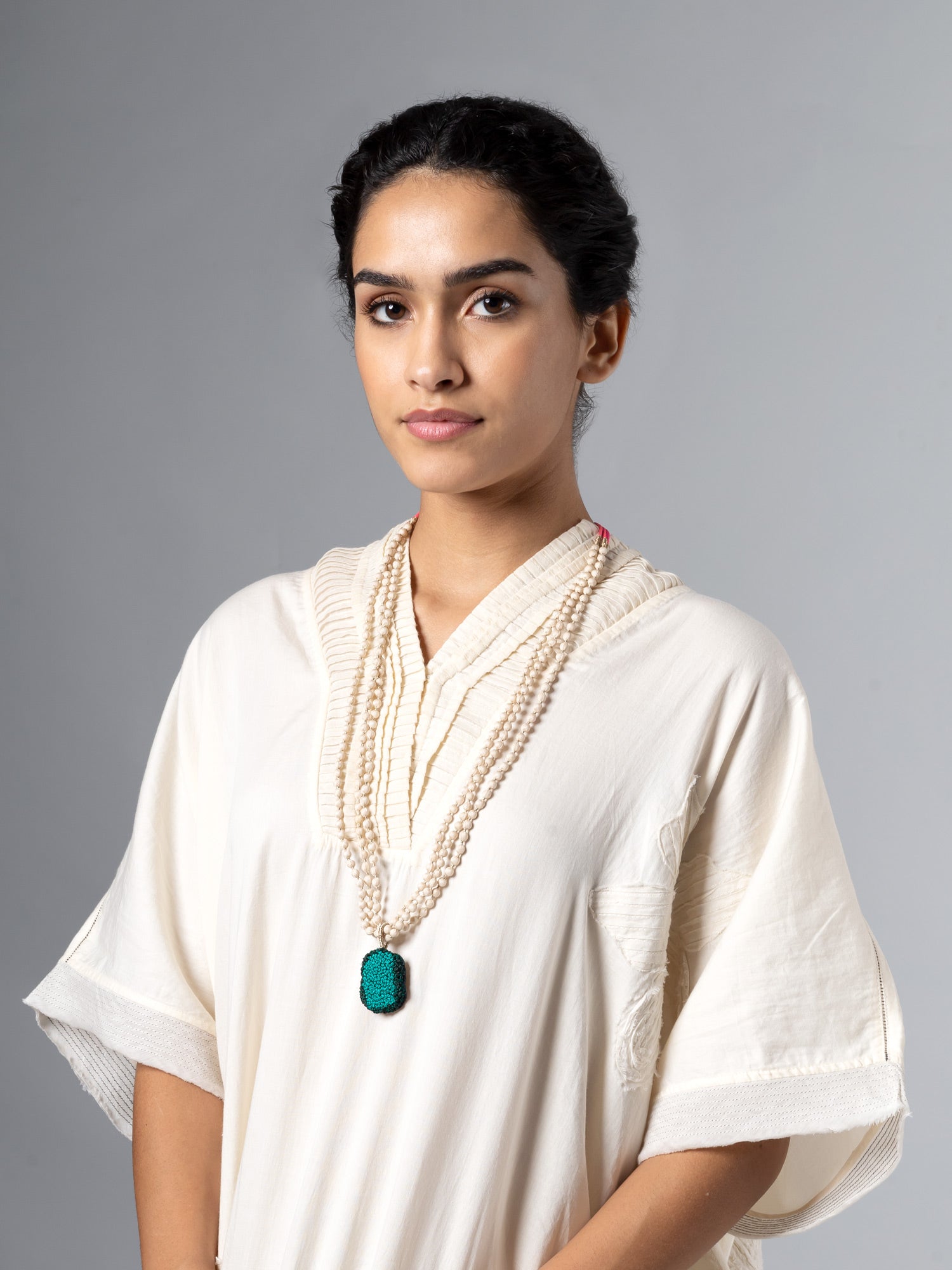 Arsheen Natural/Green Pendant