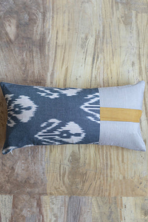 Ikat
Solid Patch Work Black/Natural Cushion Cover