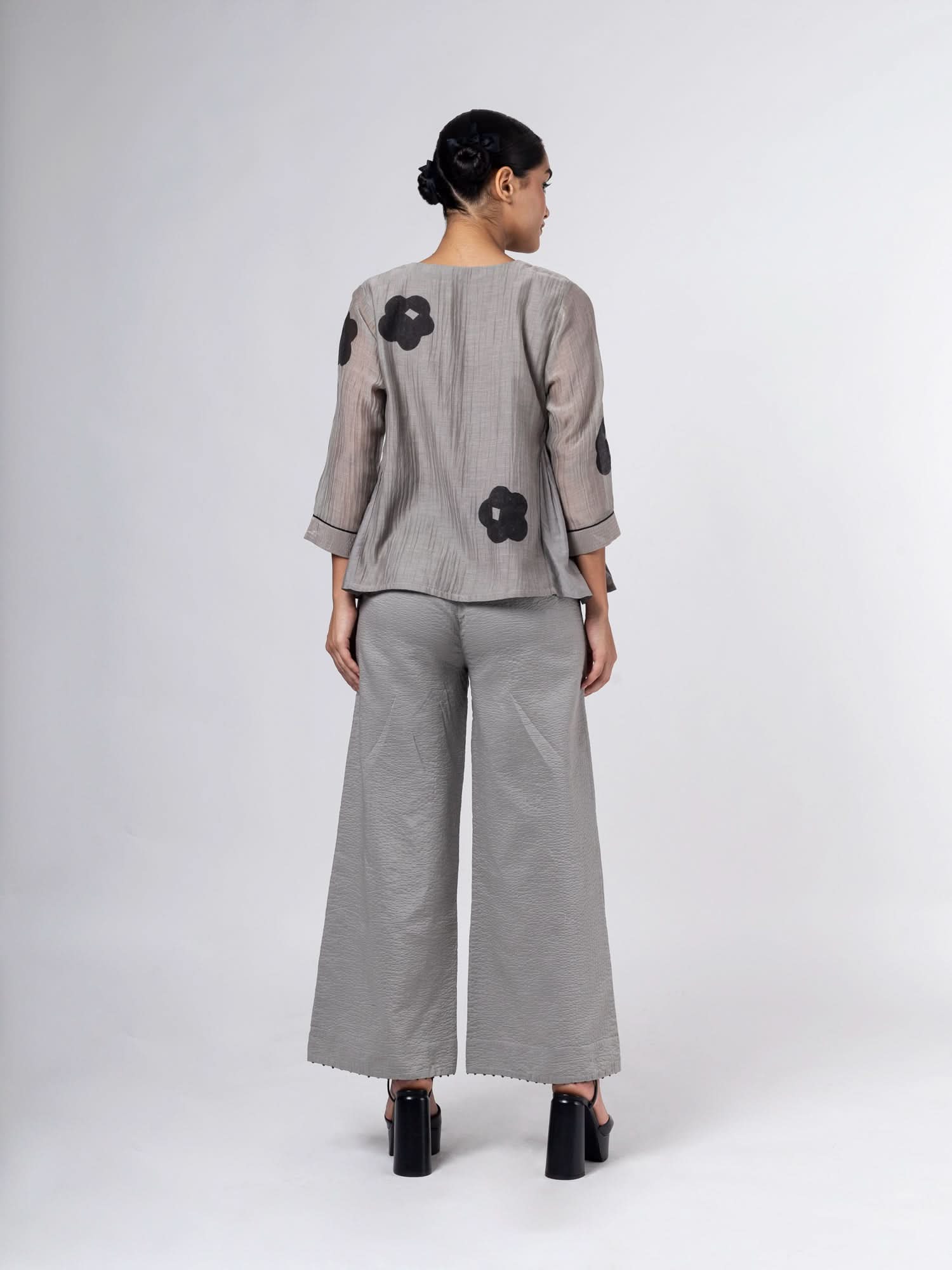 Vashti Grey Black Top