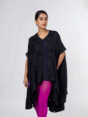 Jun Black Cape