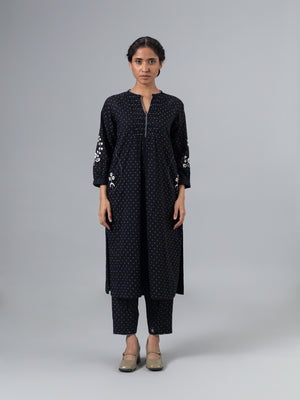 Souma Black Kurta