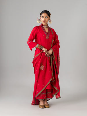 Nabi Red Dupatta