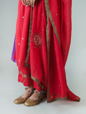 Nabi Red Dupatta