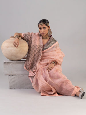 Chowkadi Nude Saree