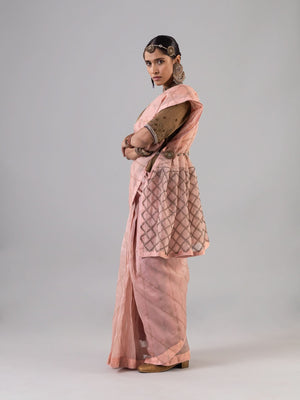 Chowkadi Nude Saree