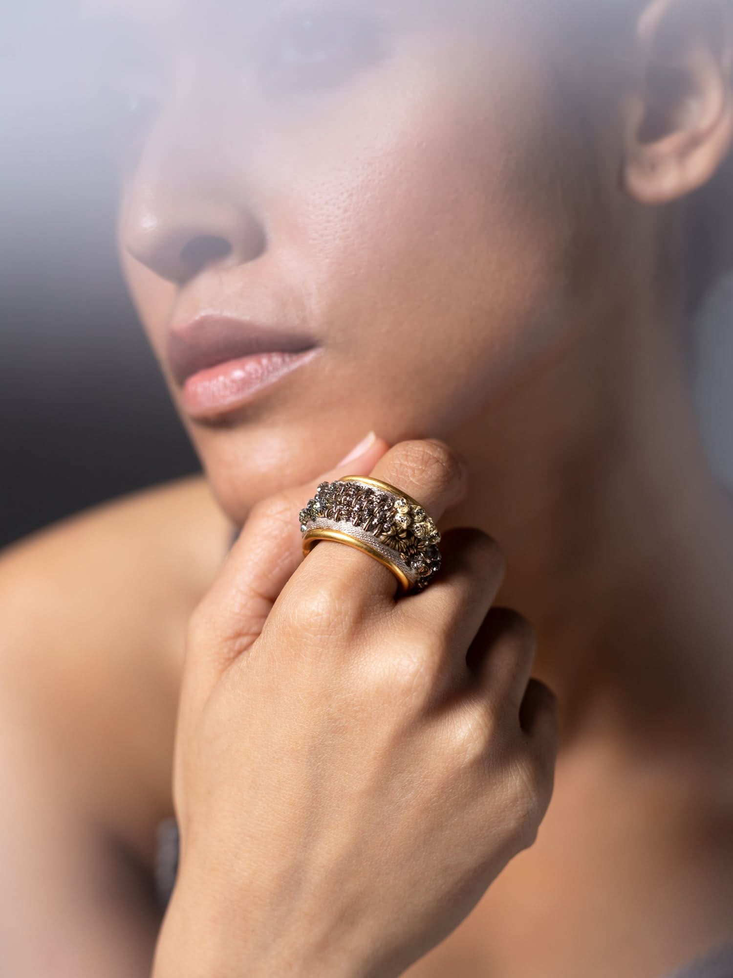 Bahira  Gold  Ring