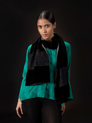 Cubic P Black Scarf