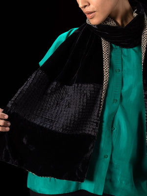 Cubic P Black Scarf