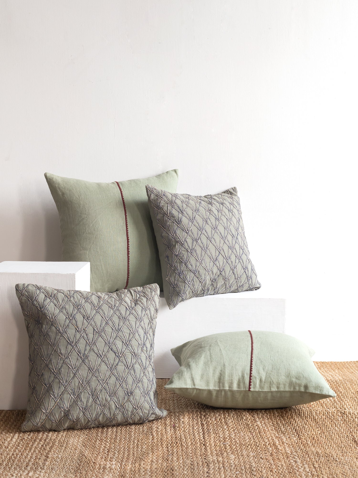 Sedmaa  Bundled Cushion (Set of 4)