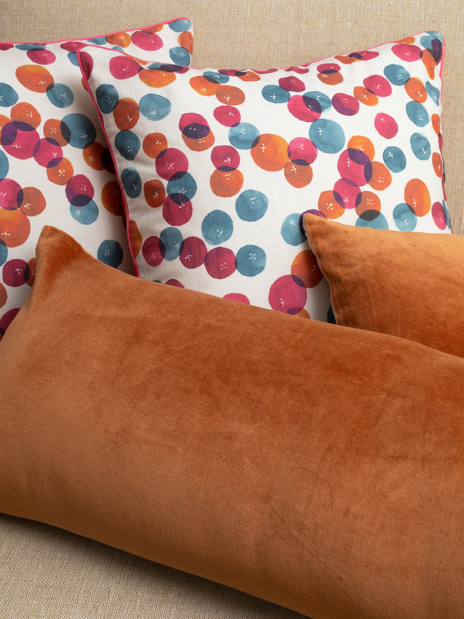 Trianglee  Bundled Cushion (Set of 4)