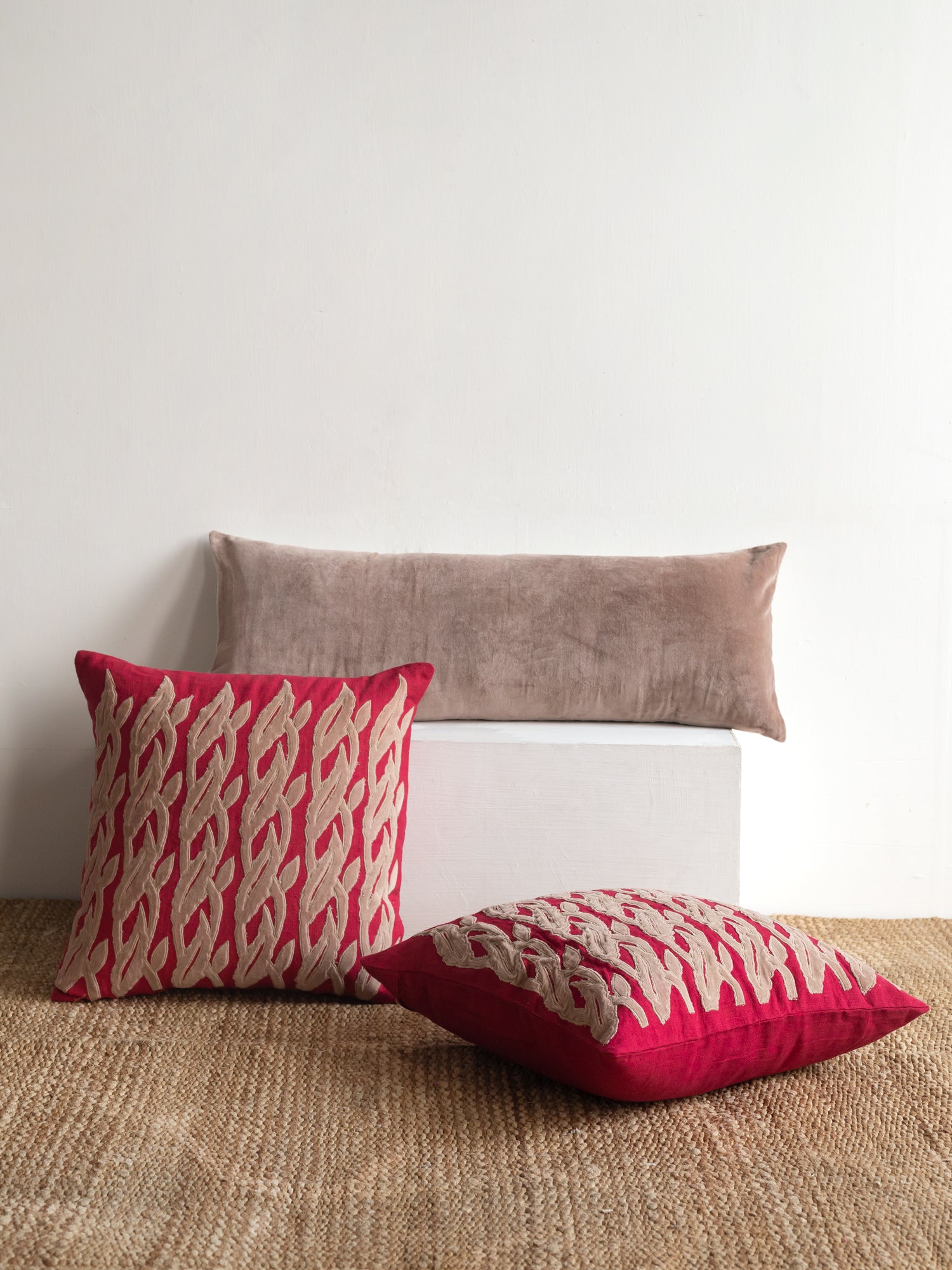 Annyy  Bundled Cushion (Set of 3)