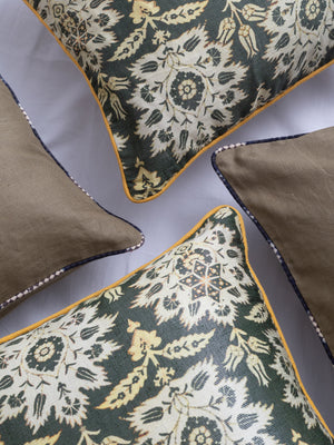 Charlyy  Bundled Cushion (Set of 4)