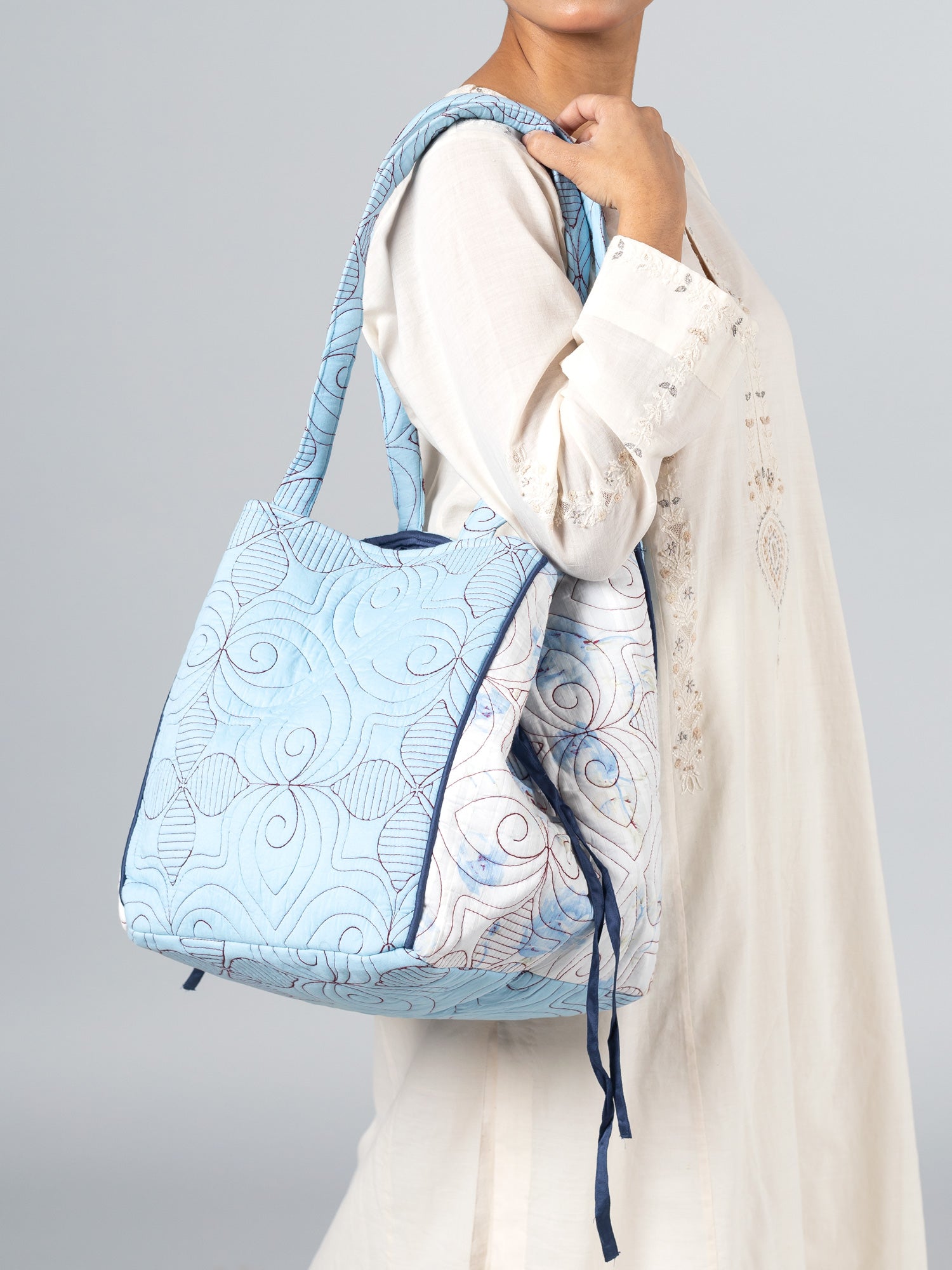 Alegría Natural Potli bag