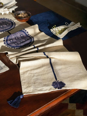 Awir Natural/Indigo Runner