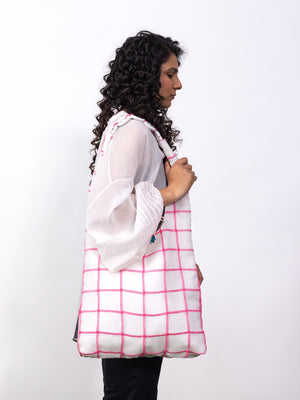 Flynn Natural Shoulder Bag