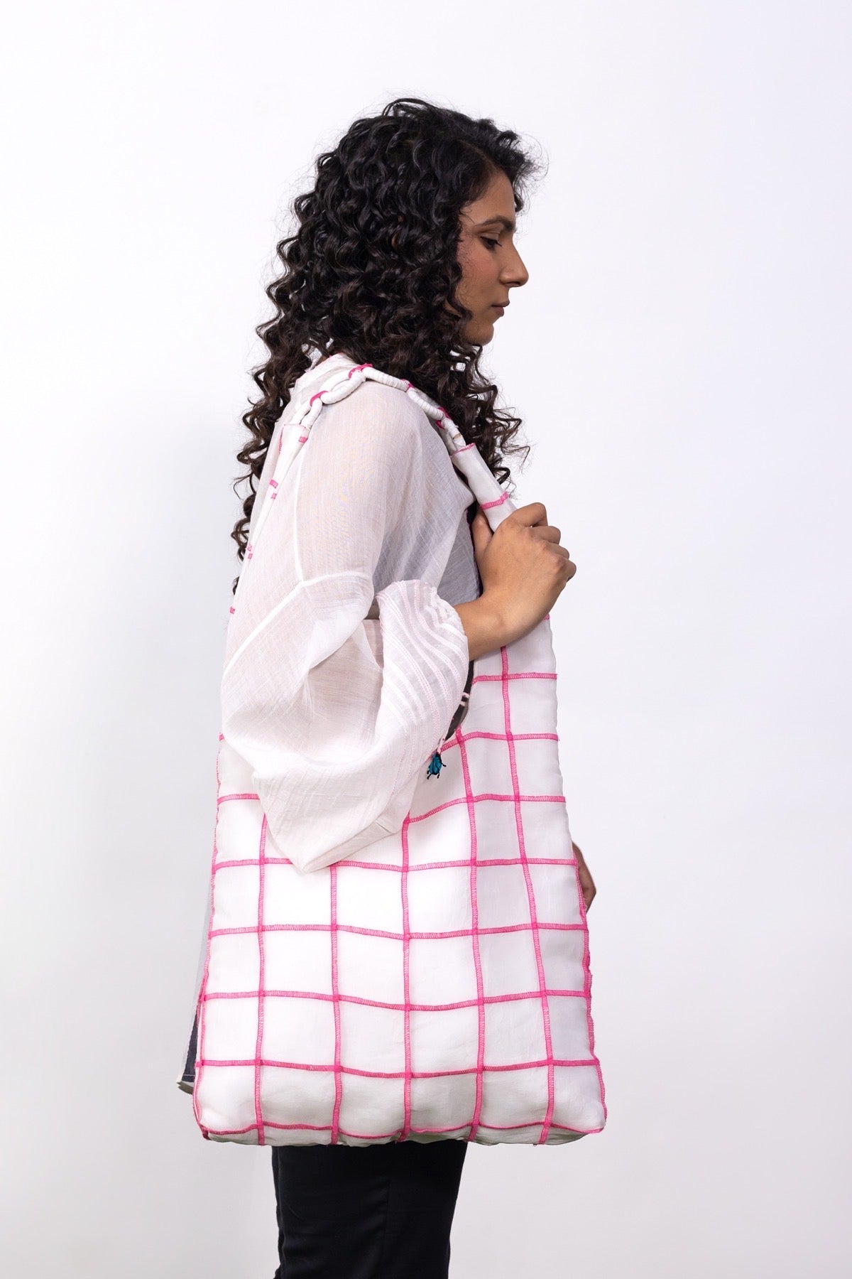 Flynn Natural Shoulder Bag