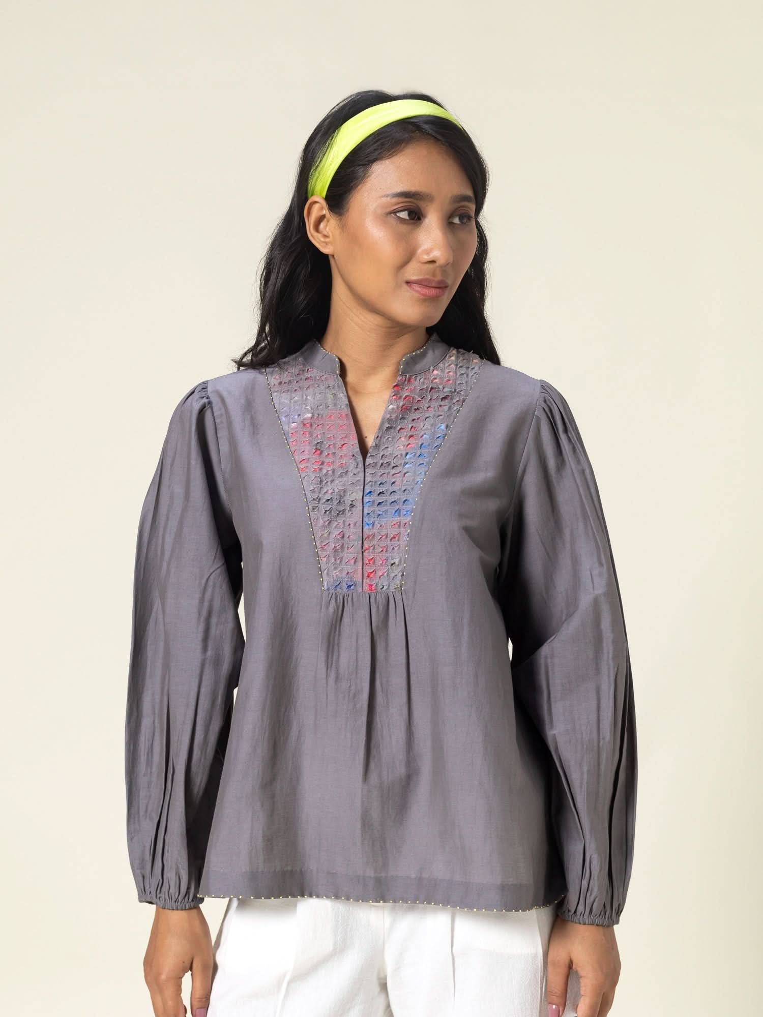 Suzu Grey Top