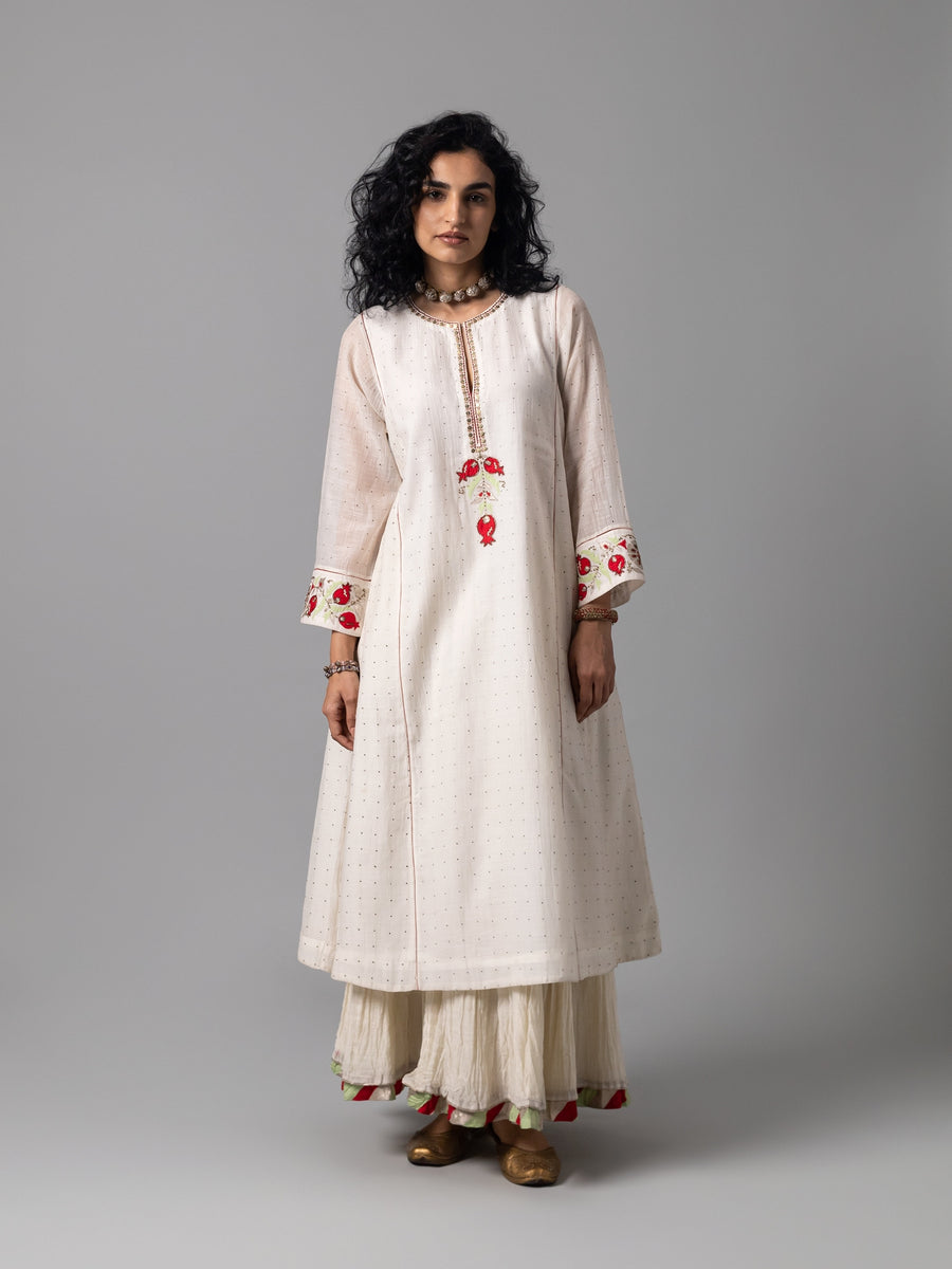 Basma Natural Kurta