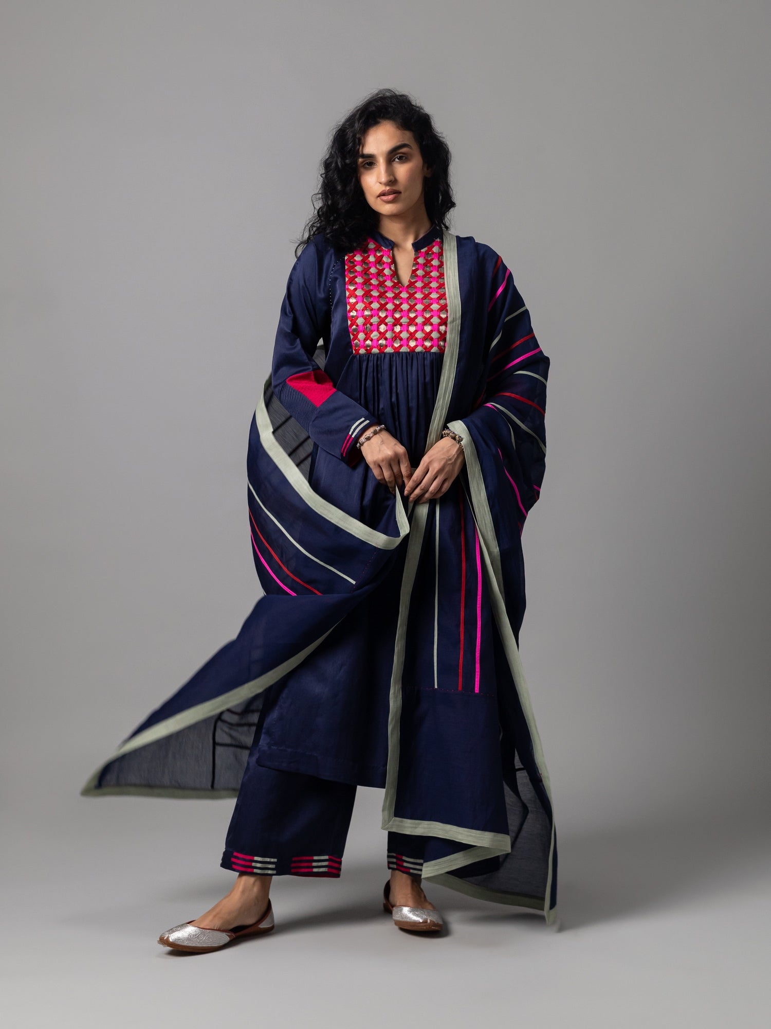 Bahaar Indigo Dupatta