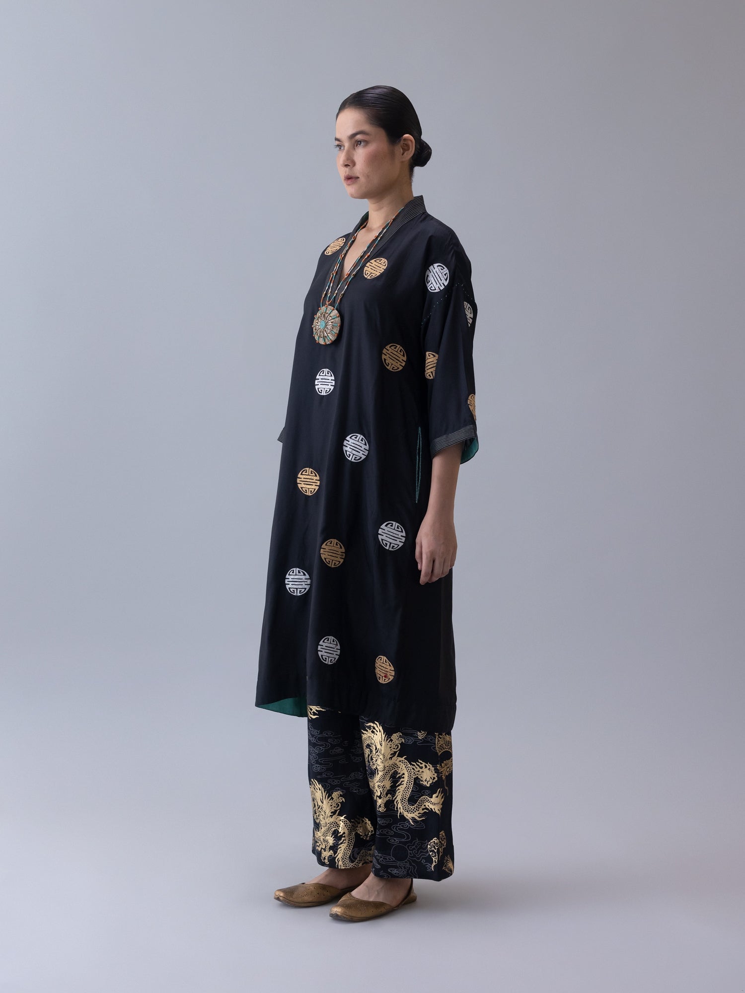 Daido Black Kaftan