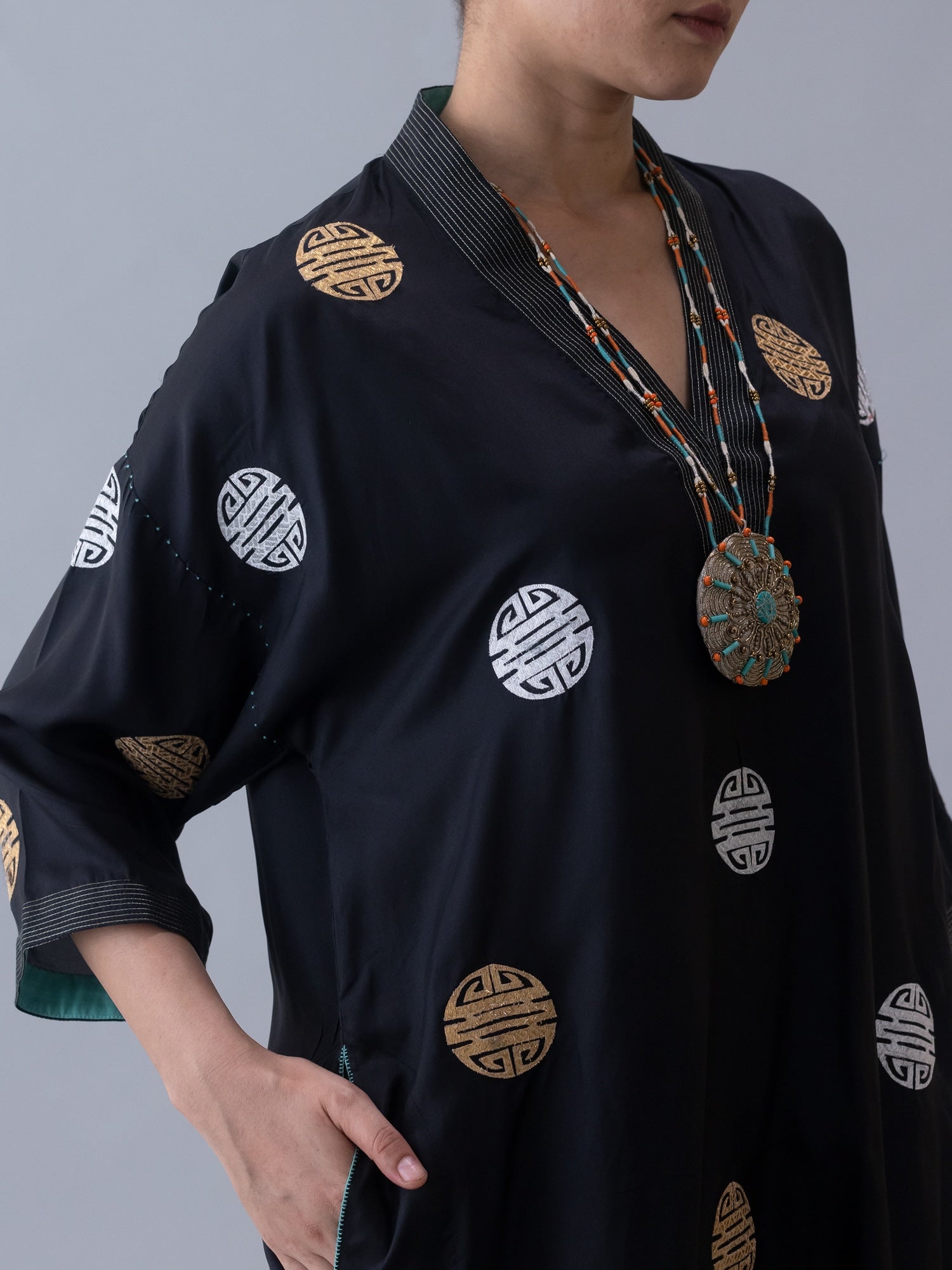 Daido Black Kaftan