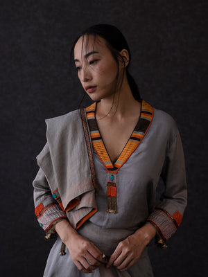 Dzong Kurta