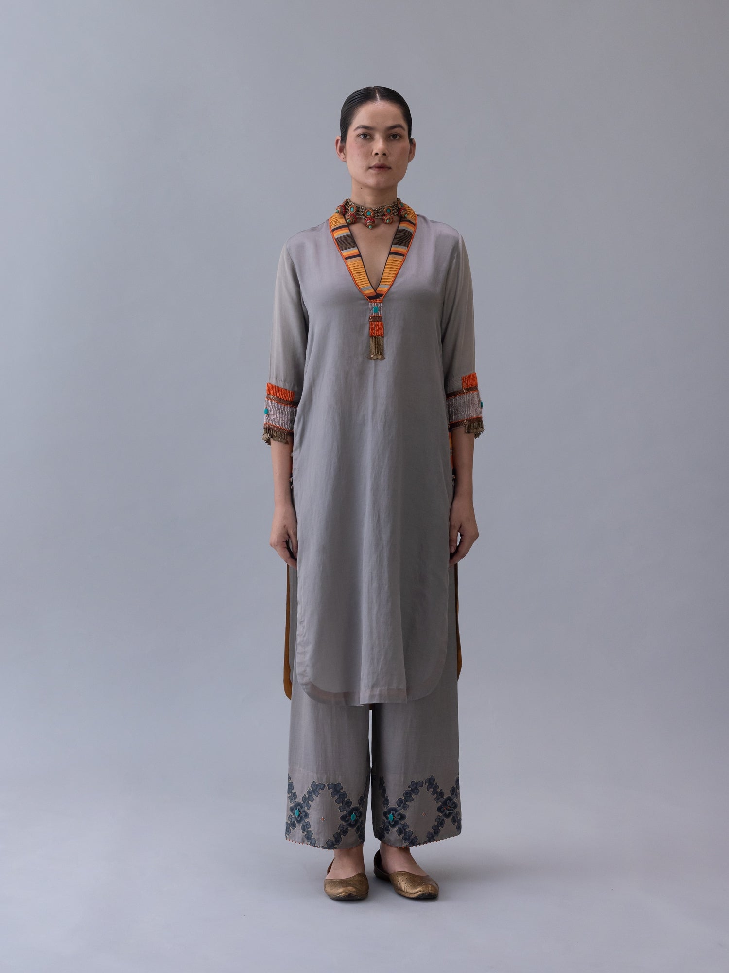 Dzong Kurta