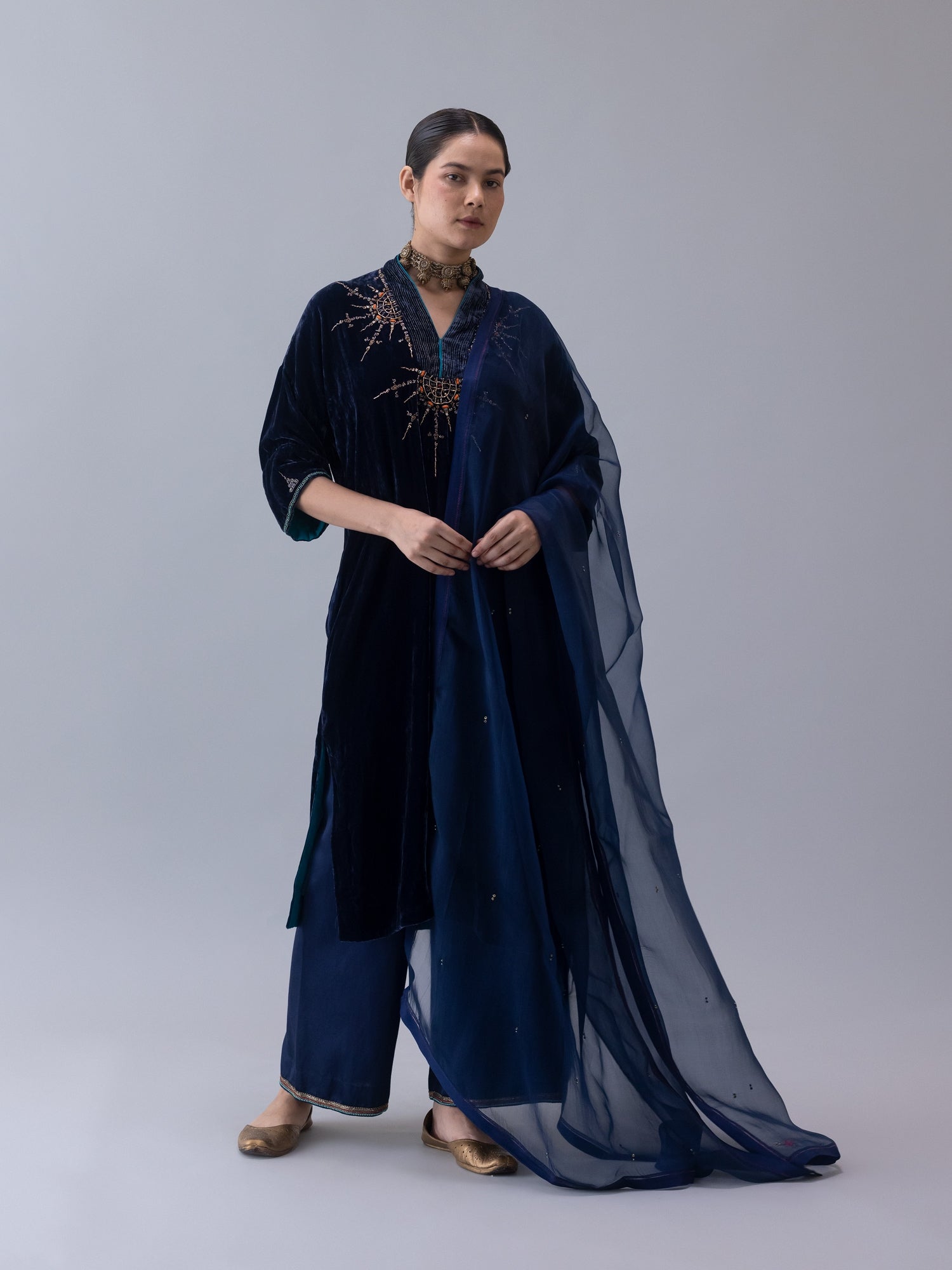 Jokhang Indigo Dupatta