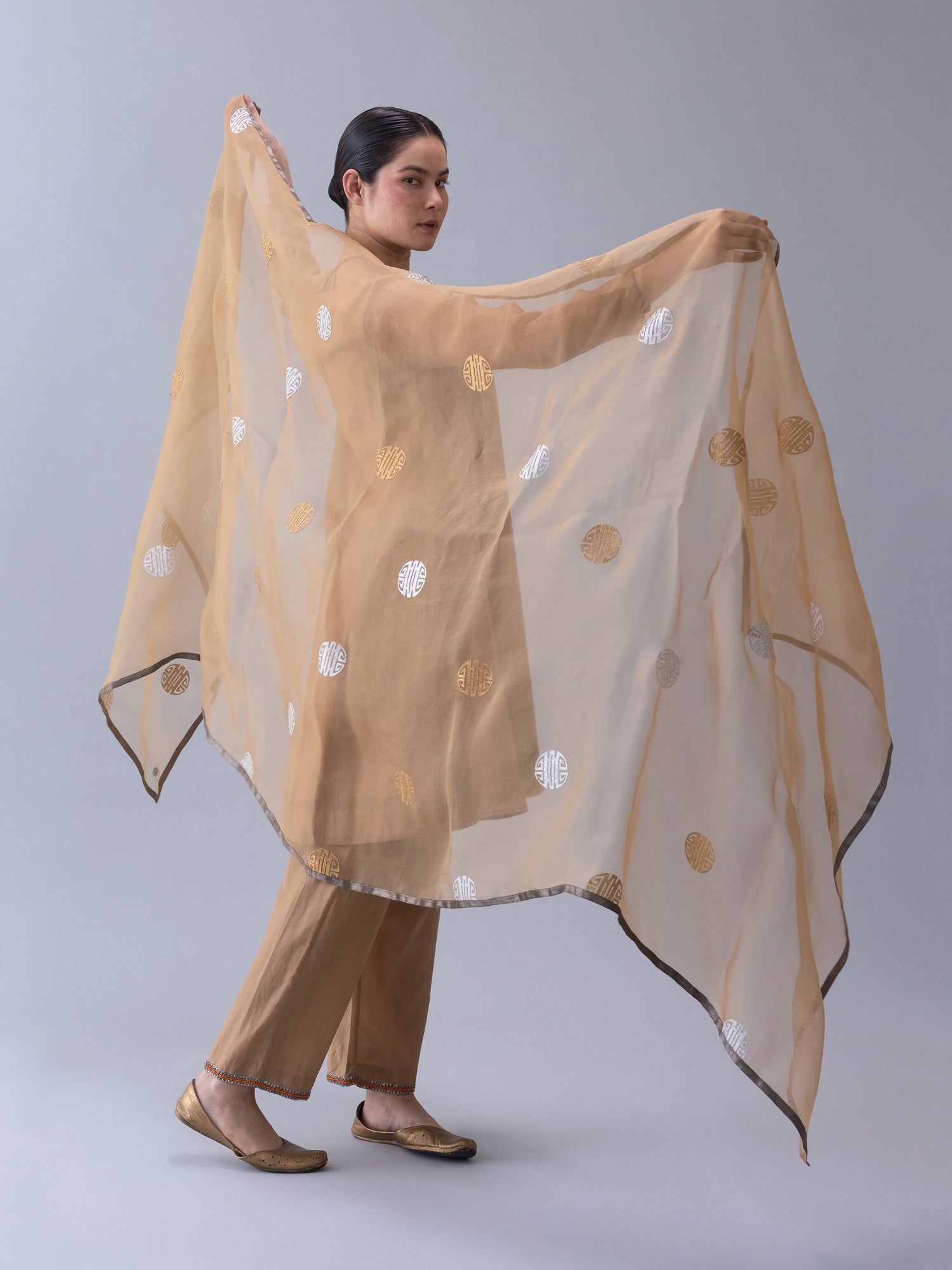 Yarkyi Beige Dupatta