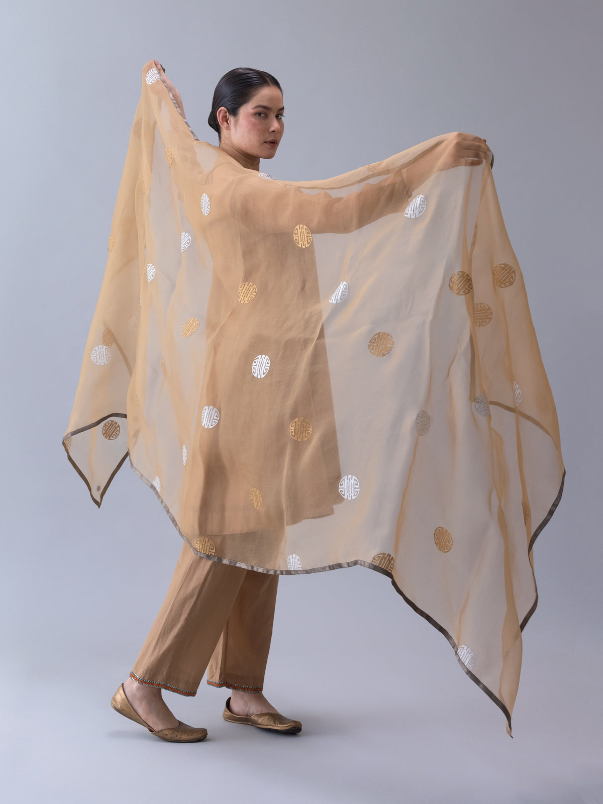 Dupattas & Stoles
