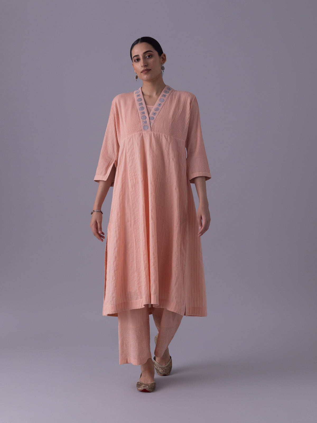Riwaayat  Nude Kurta