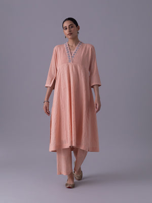 Riwaayat  Nude Kurta