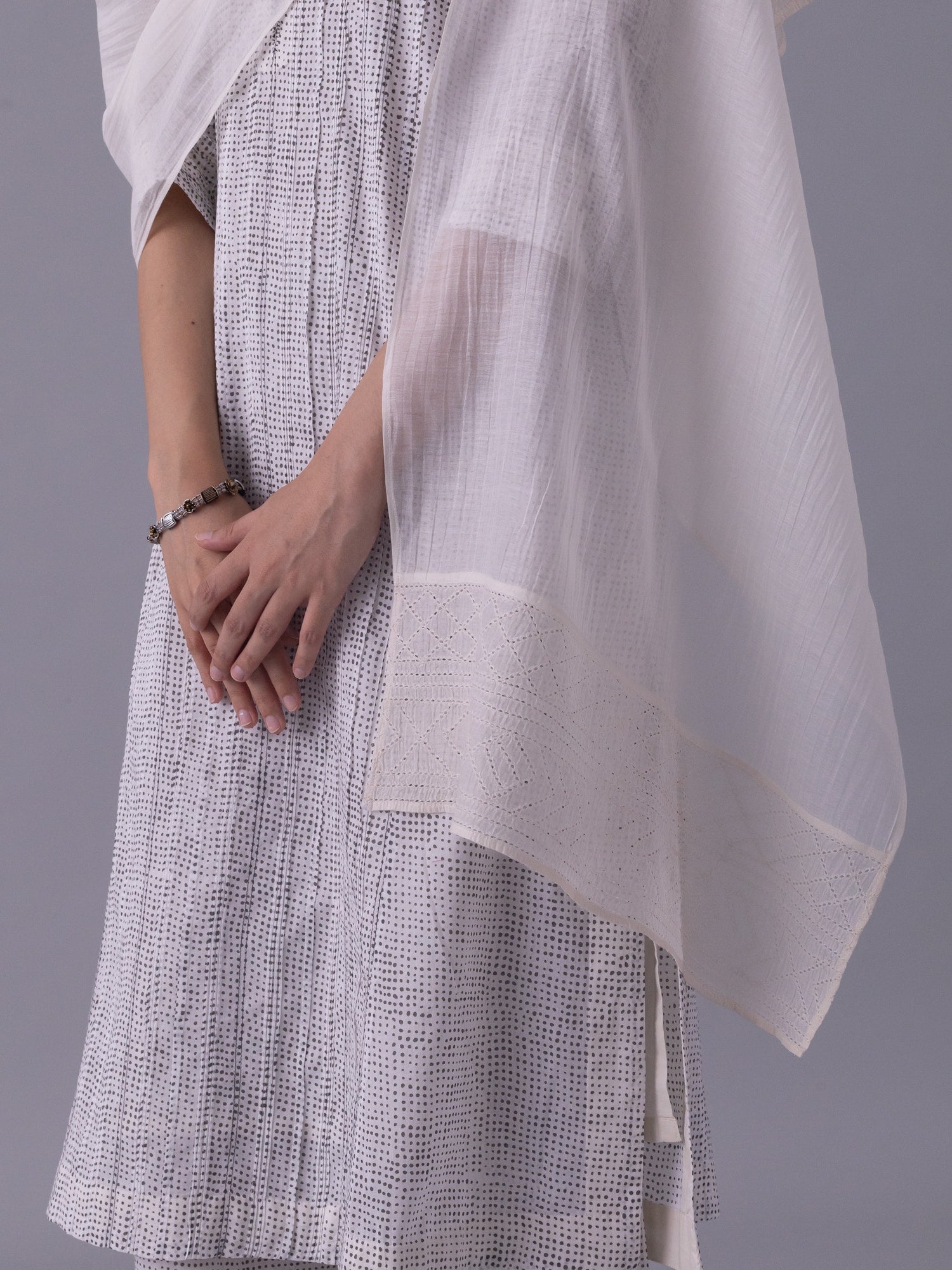 Mitti Natural Stole