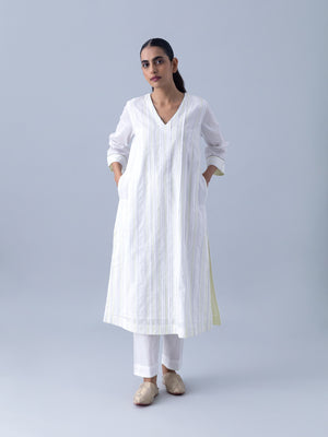 Parvaah Kurta
