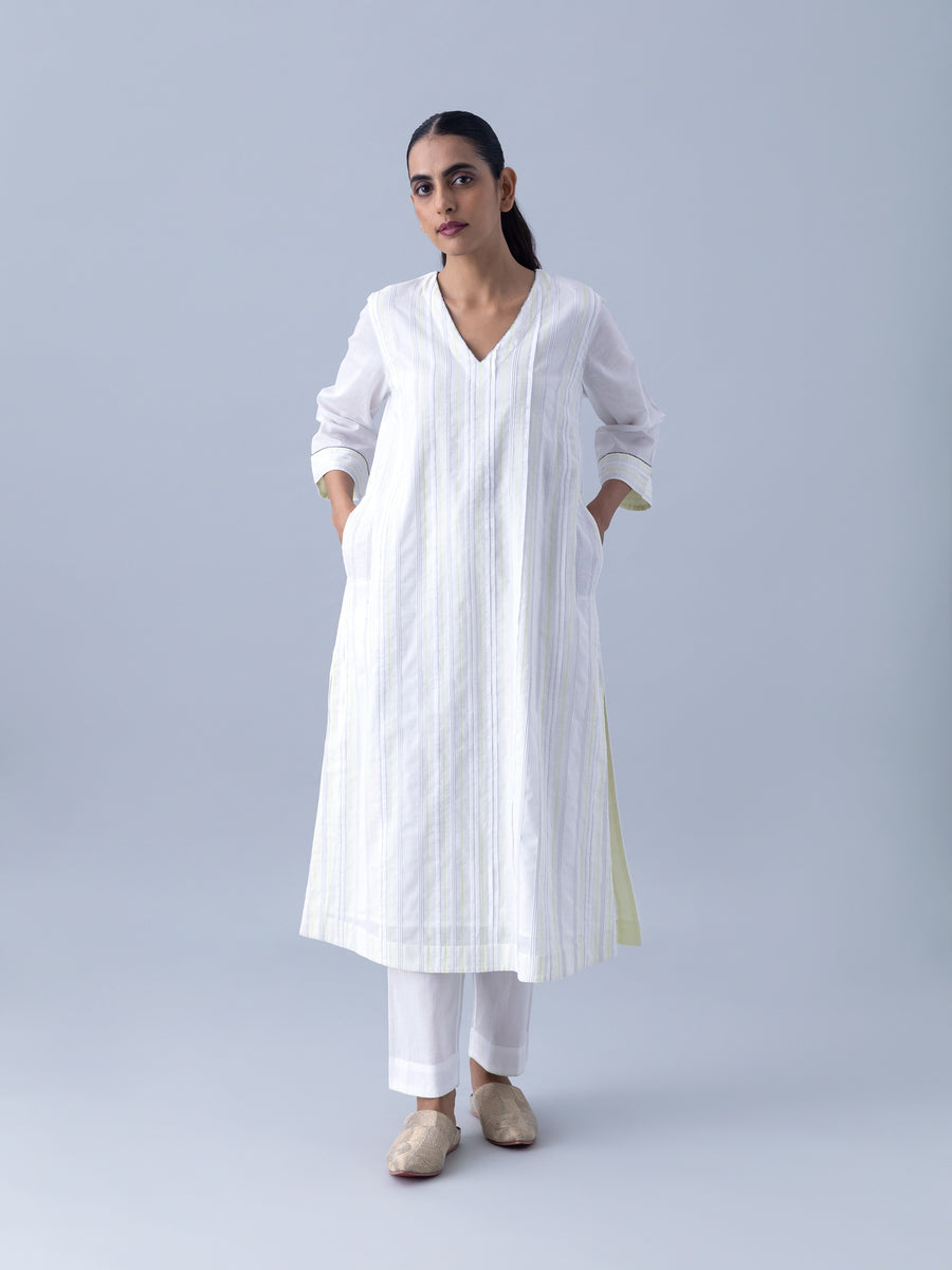 Parvaah Kurta