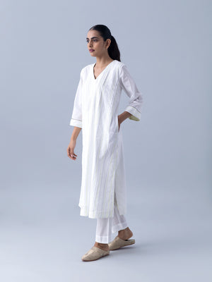 Parvaah Kurta
