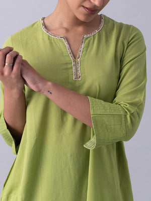Gulbakshi Green Kurta