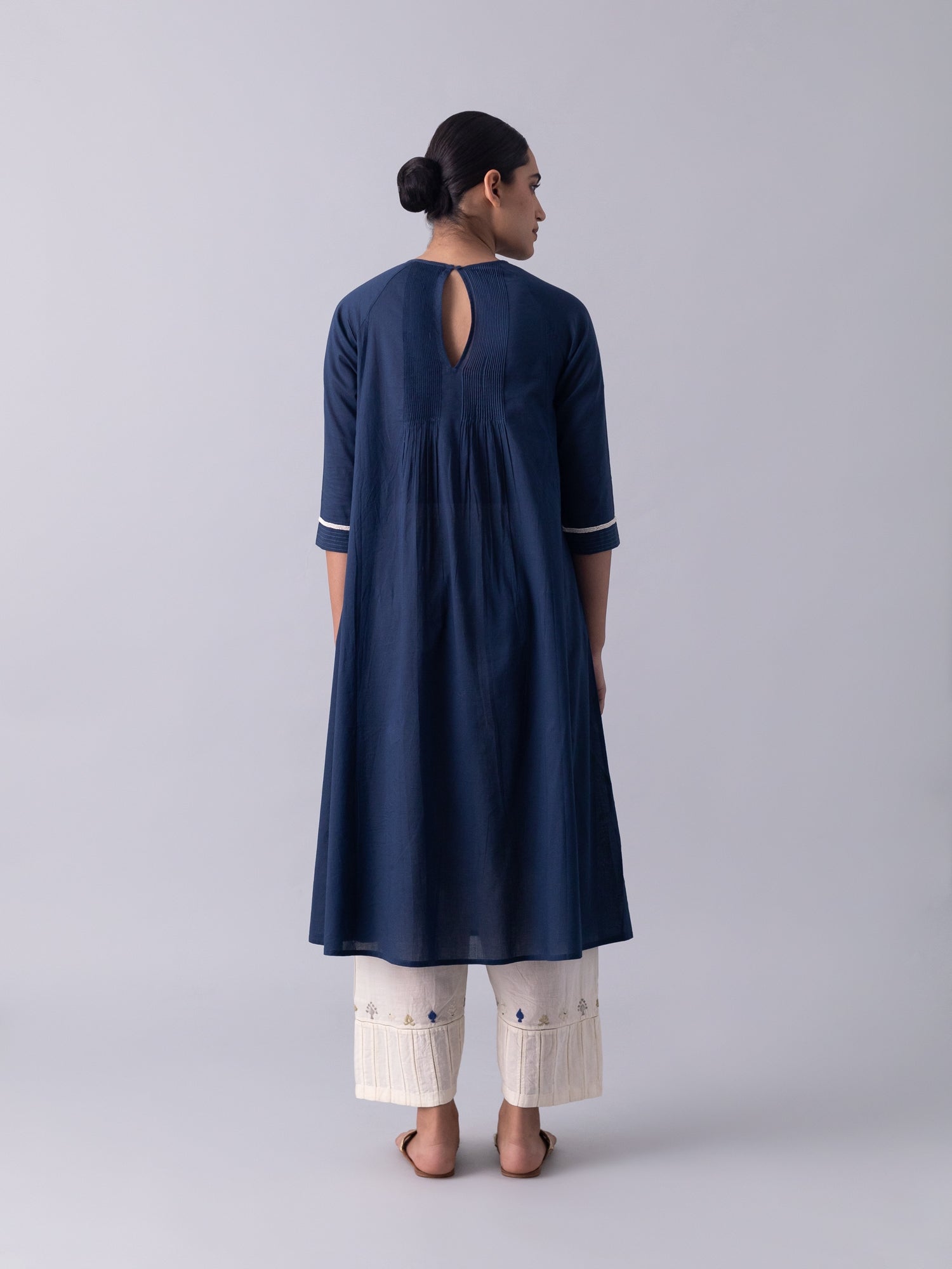 Gerinsing Blue Kurta