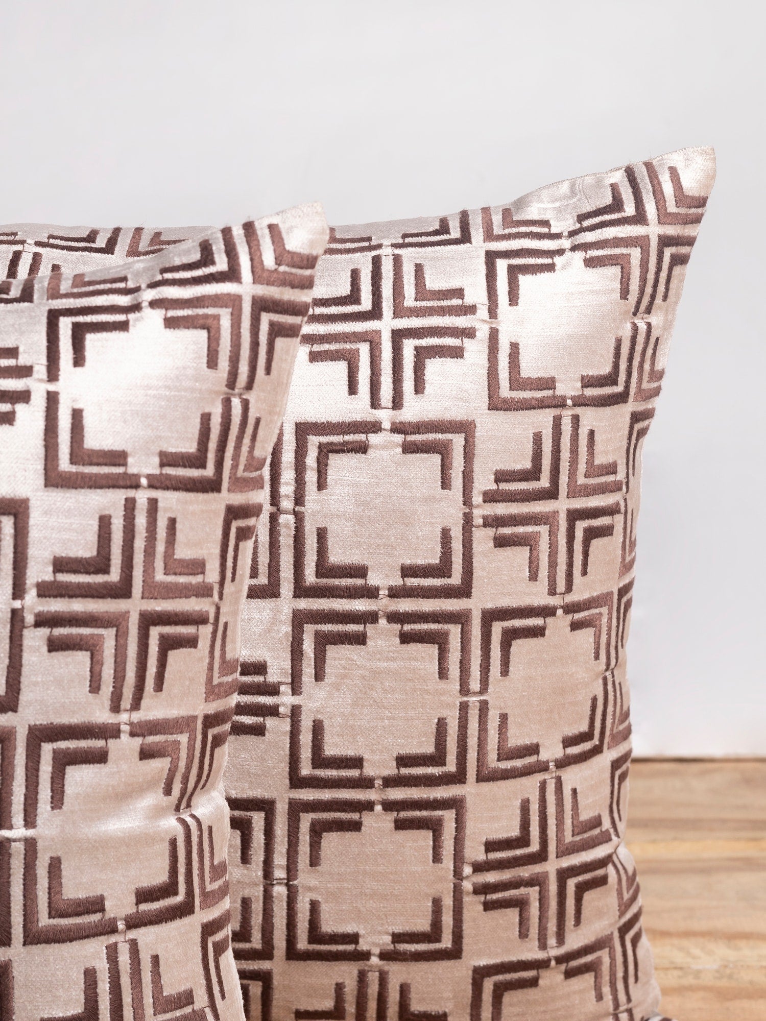 Leenii (set of 2)Multi Cushion Cover