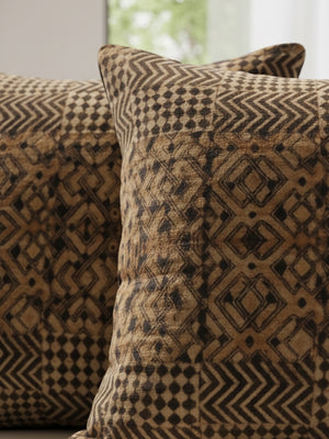 Tobiast (set of 2)Brown Cushion Cover
