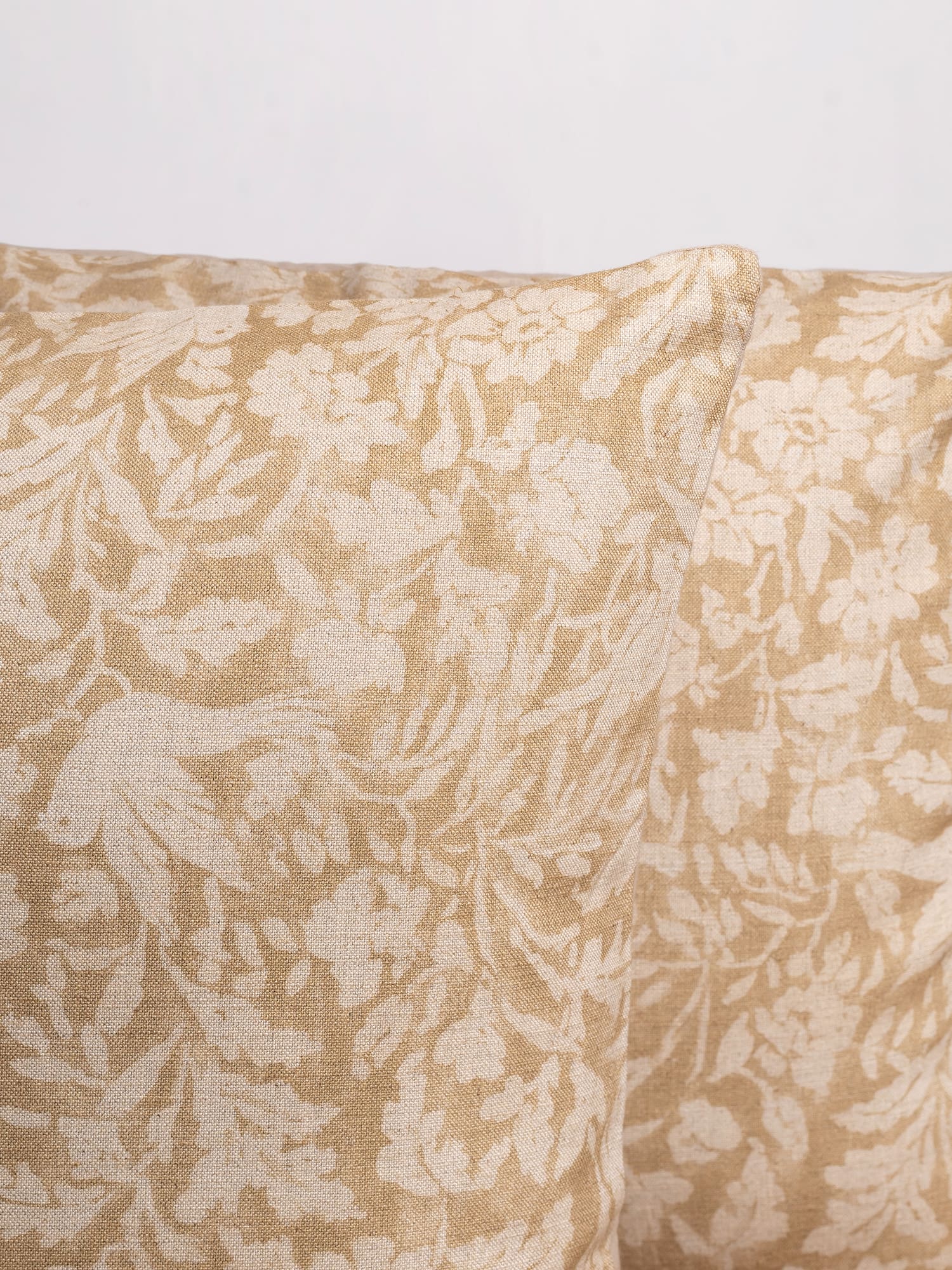 Trianglee (set of 2)Natural Cushion Cover