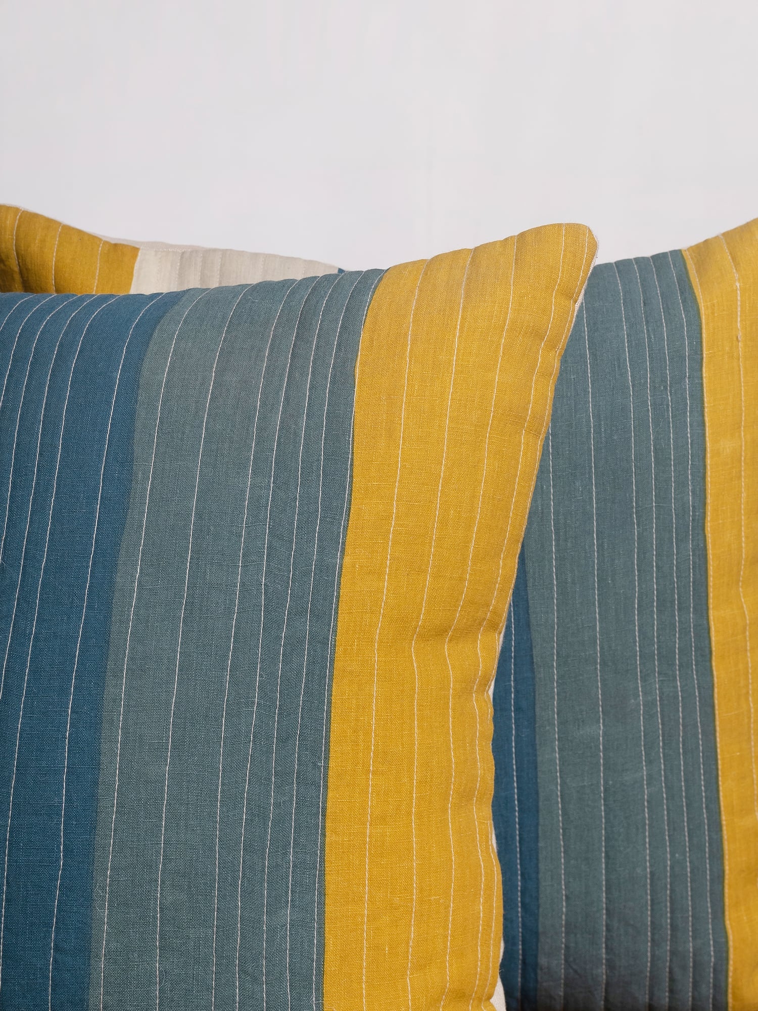 Goloo (set of 2)Multi Cushion Cover