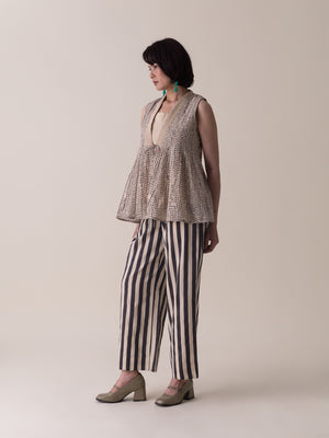Quinn Black Beige Top