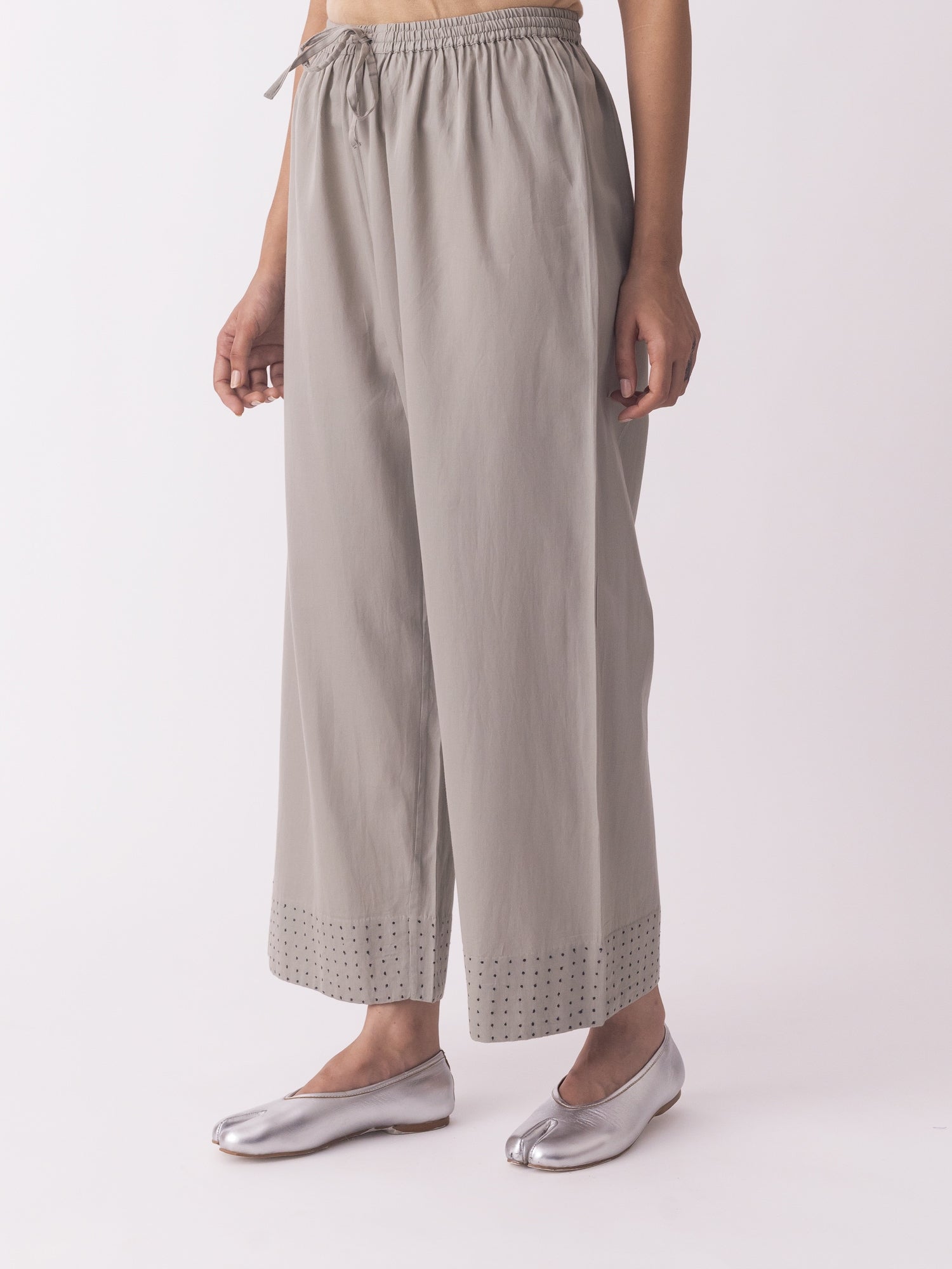 Kiku-Grey Pyjama