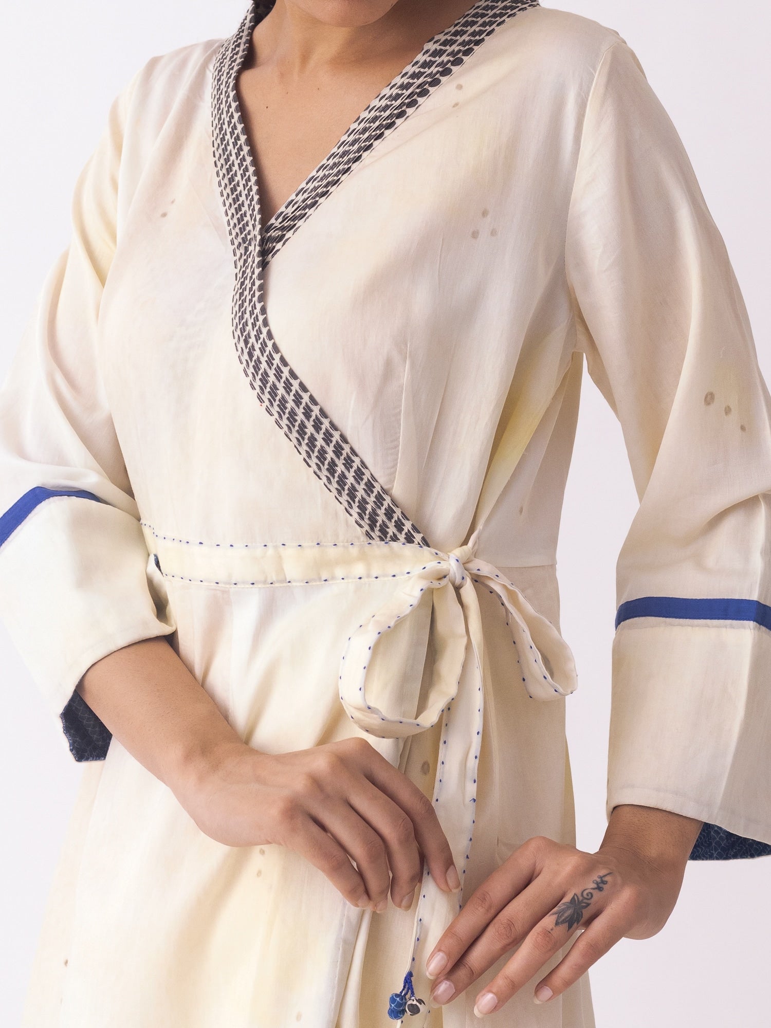 Aiko Kurta