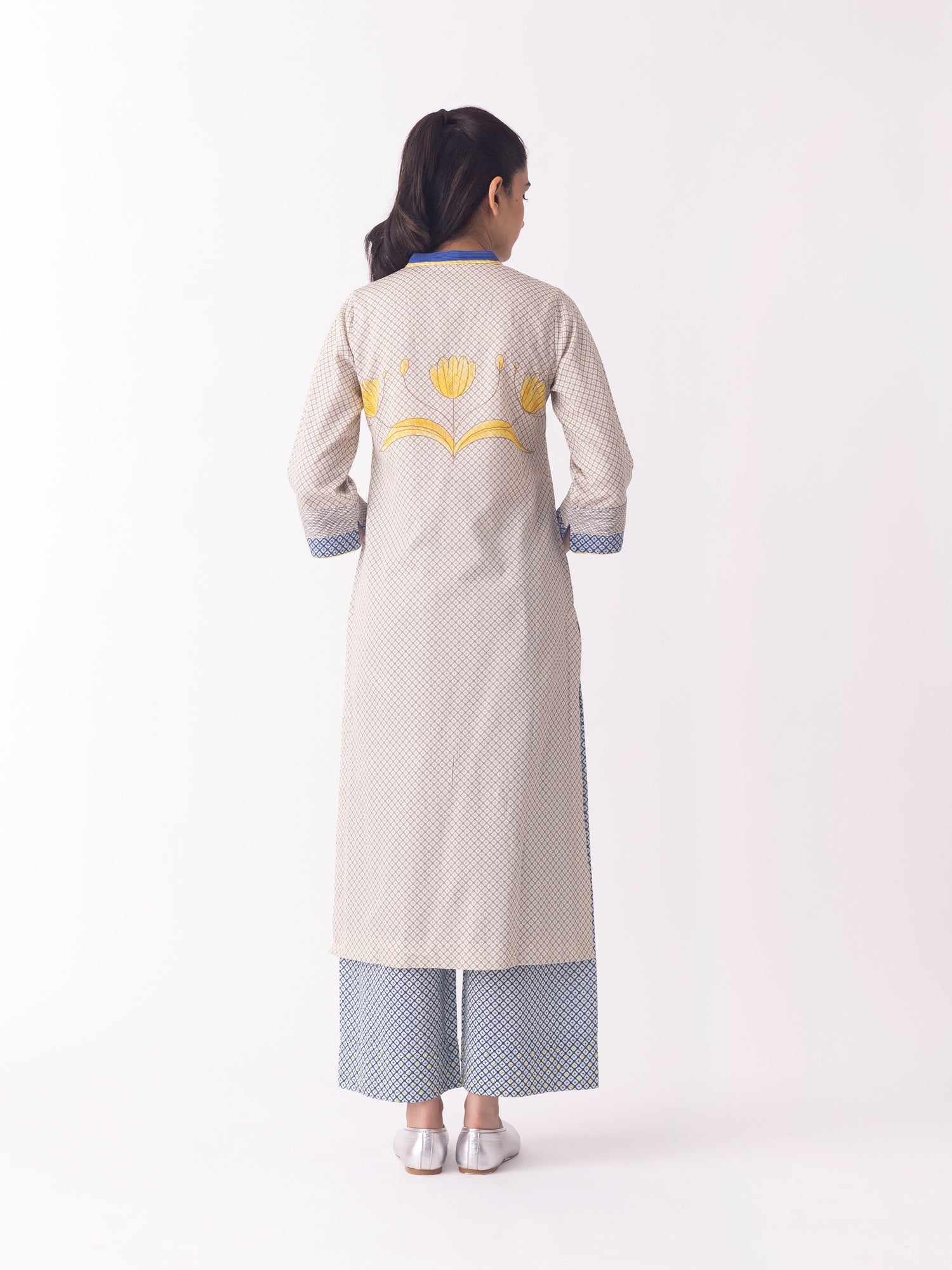 Hikaru Kurta