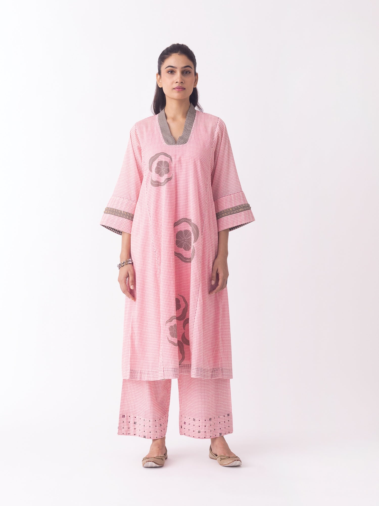 Isamu Kurta