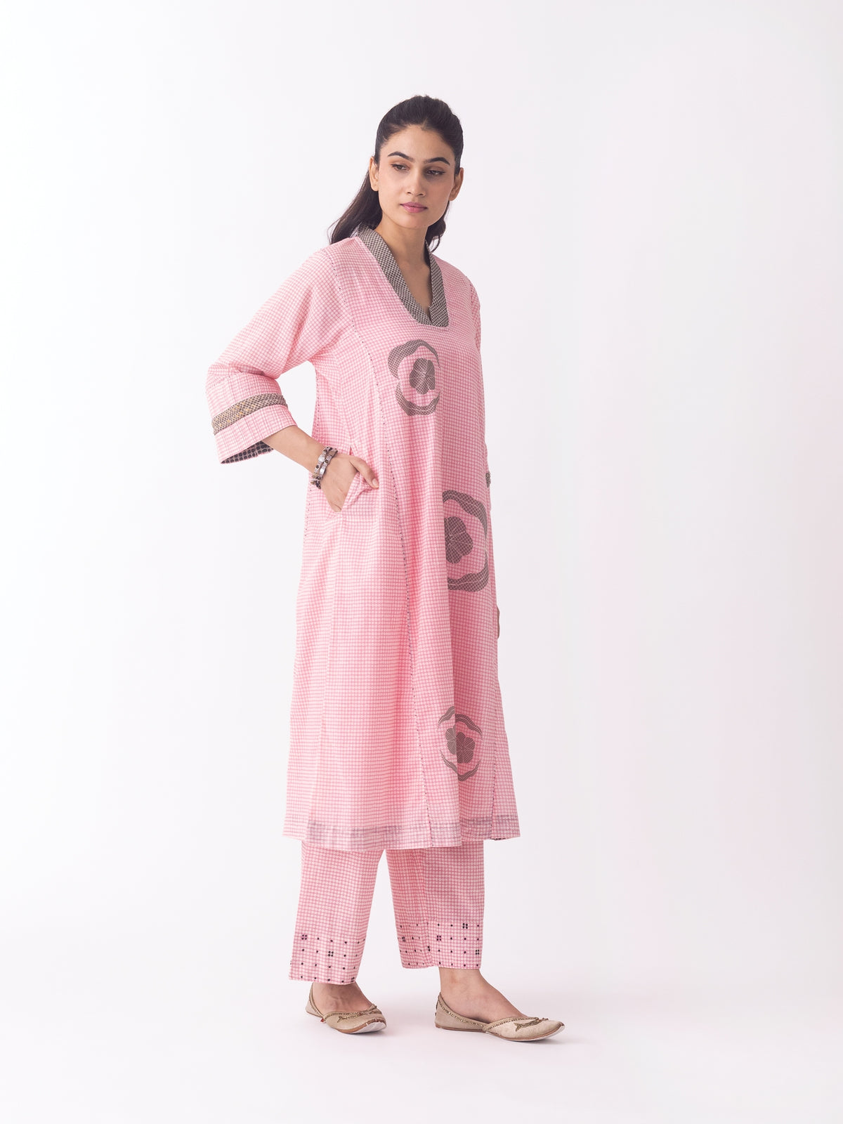 Isamu Kurta