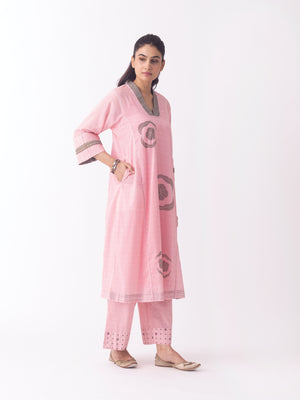 Isamu Kurta