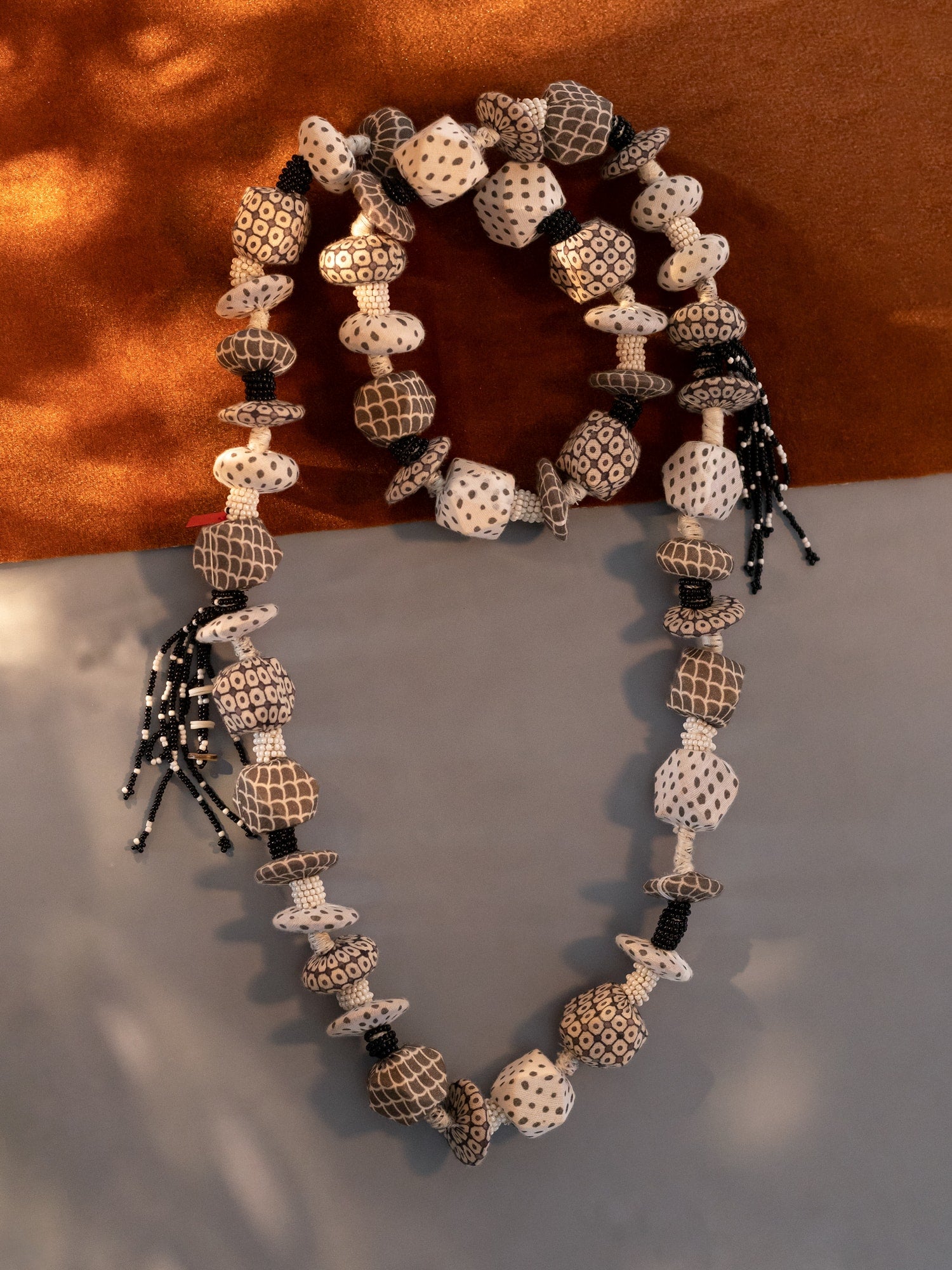 Konara  Black Necklace